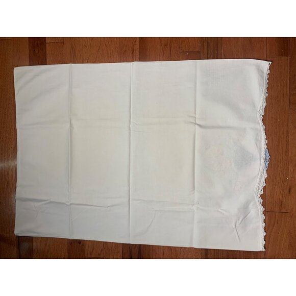 Vintage embroidered pillowcases set of 2 floral basket design white cotton lace - Picture 4 of 11